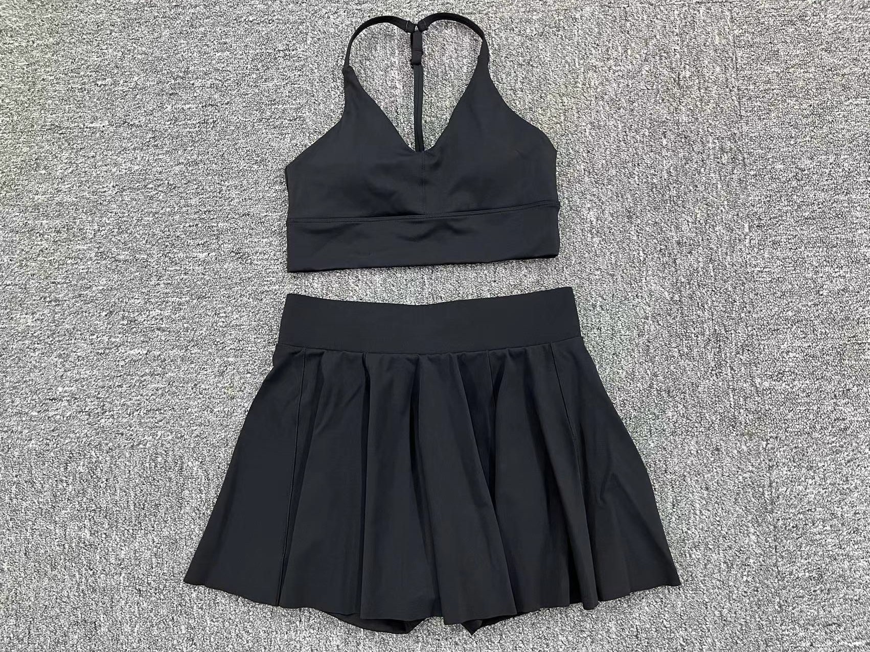 Solid Sports Bra & Tennis Skirt 2 Piece Set QS9904+9905