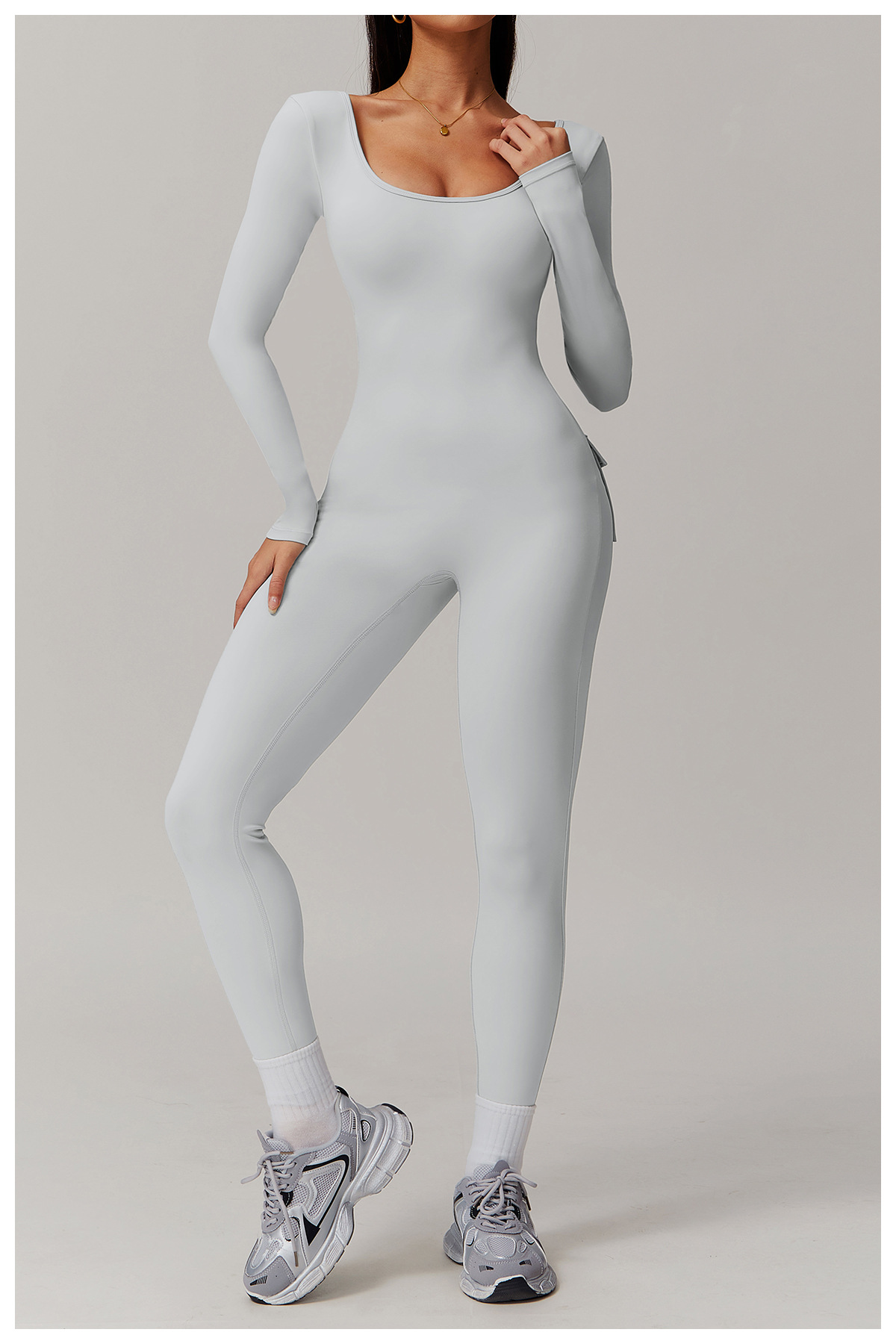 V-BACK SCRUNCH JUMPSUIT 8979