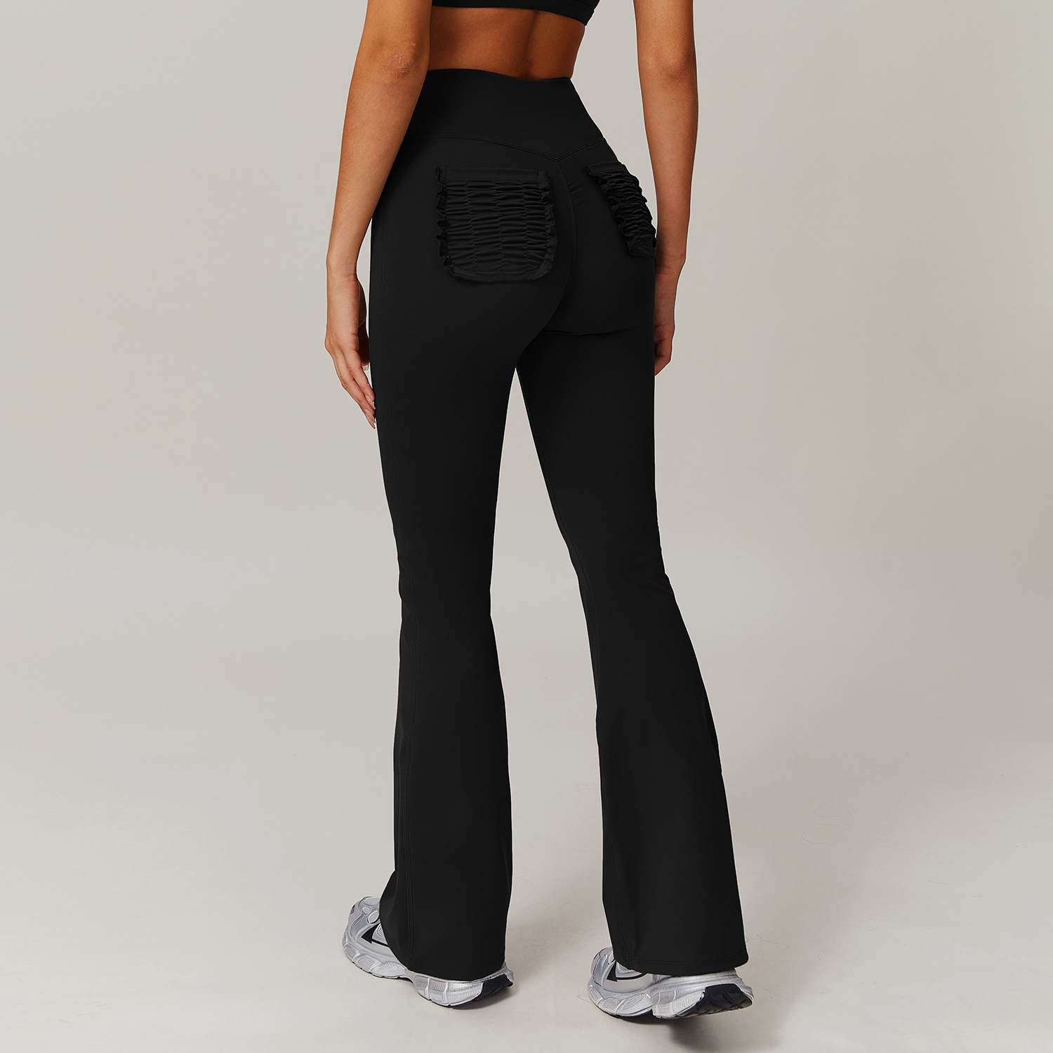 Soft Fabric Flare Yoga Leggings With Pleated Pockets 9139
