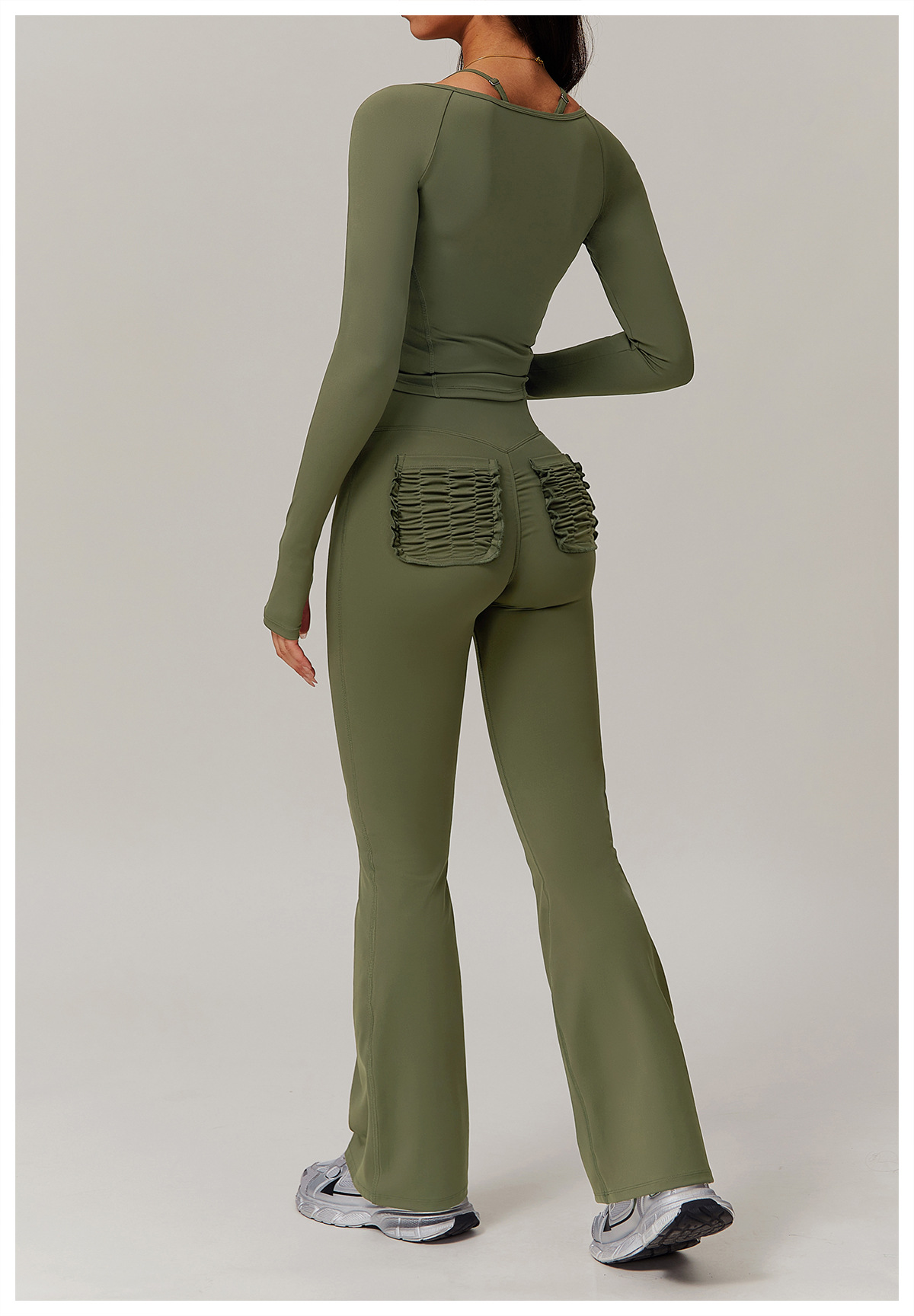 Soft Fabric Flare Yoga Leggings With Pleated Pockets 9139