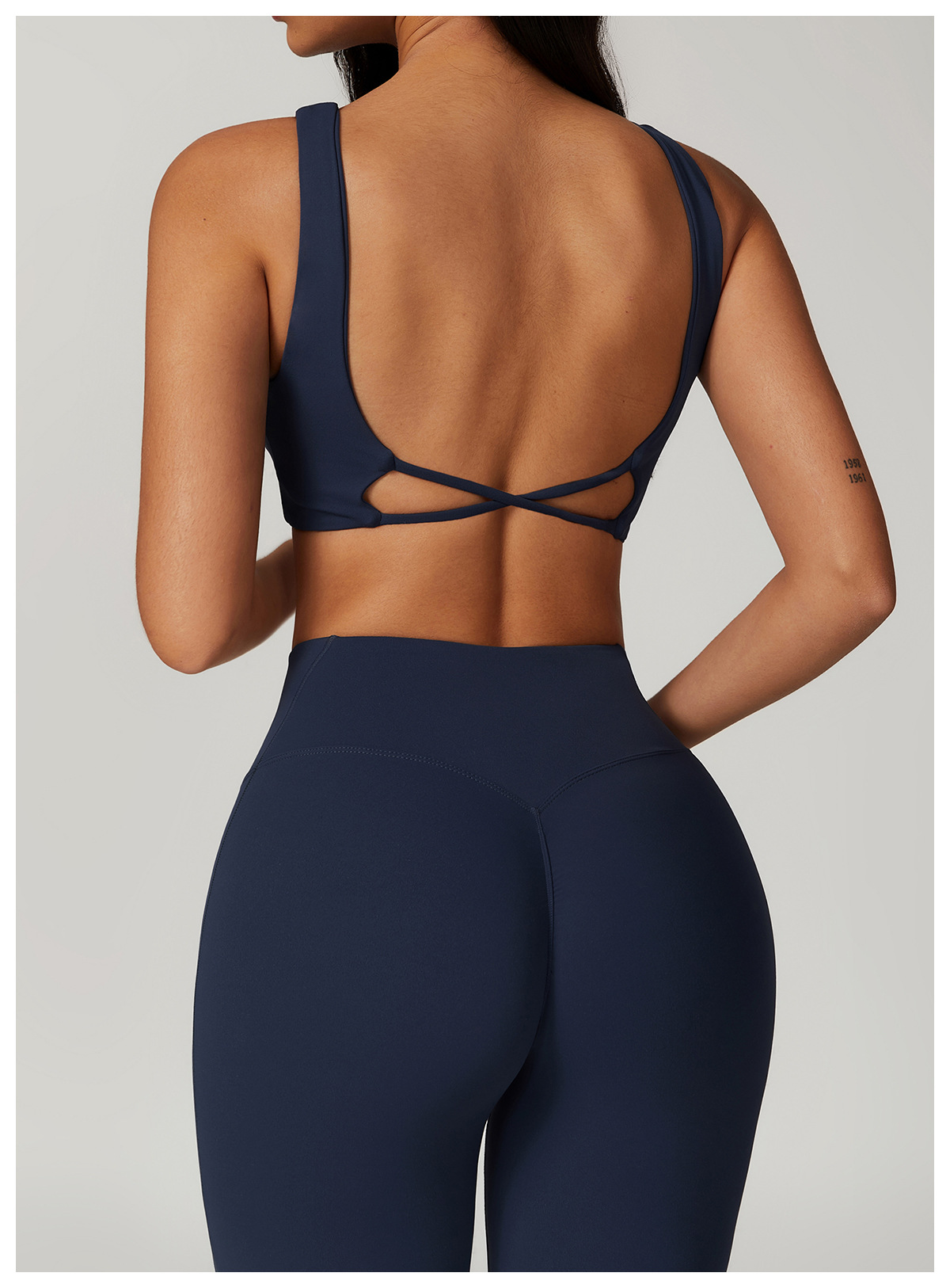 Soft Fabric Twist Front Backless Yoga Bra 8796