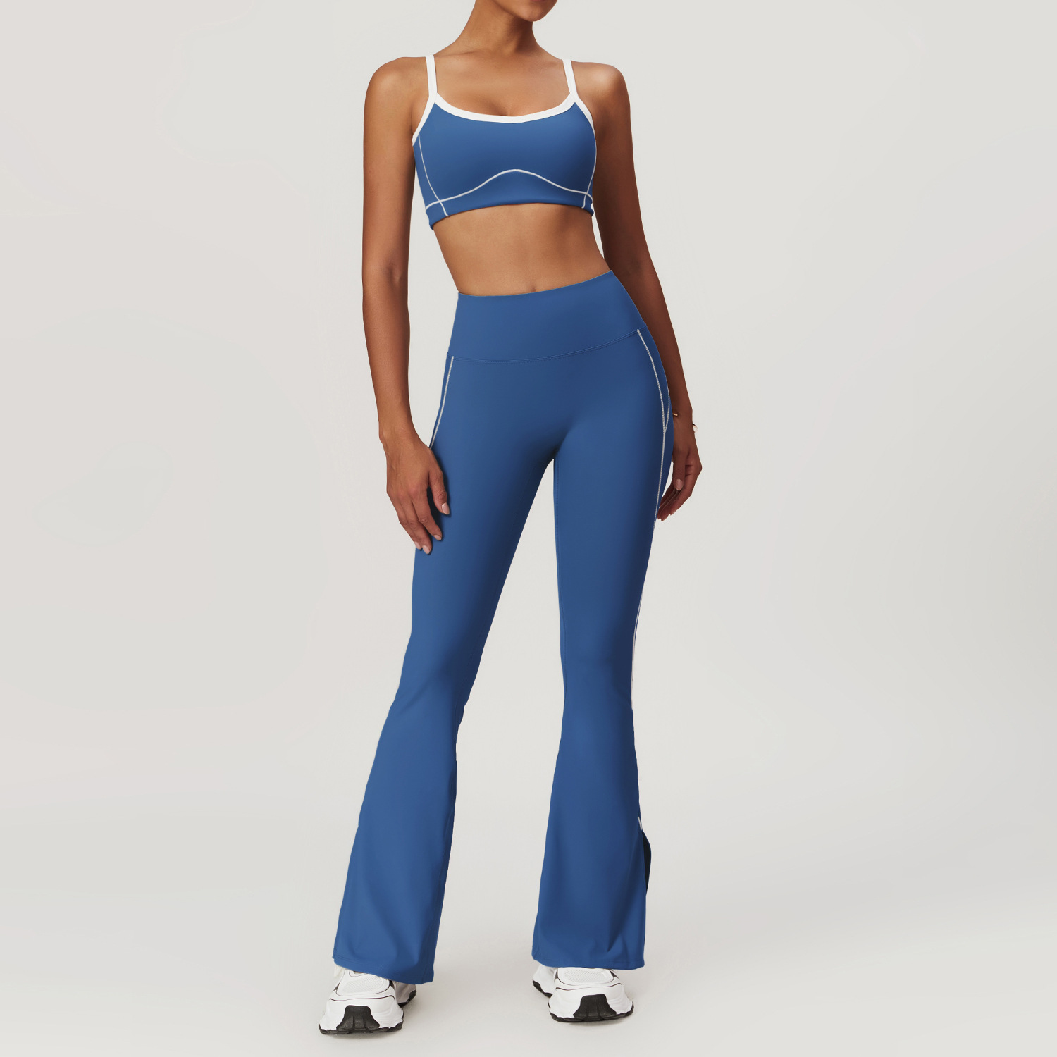 Soft Fabric Contrast Binding Yoga Short Sets 8838