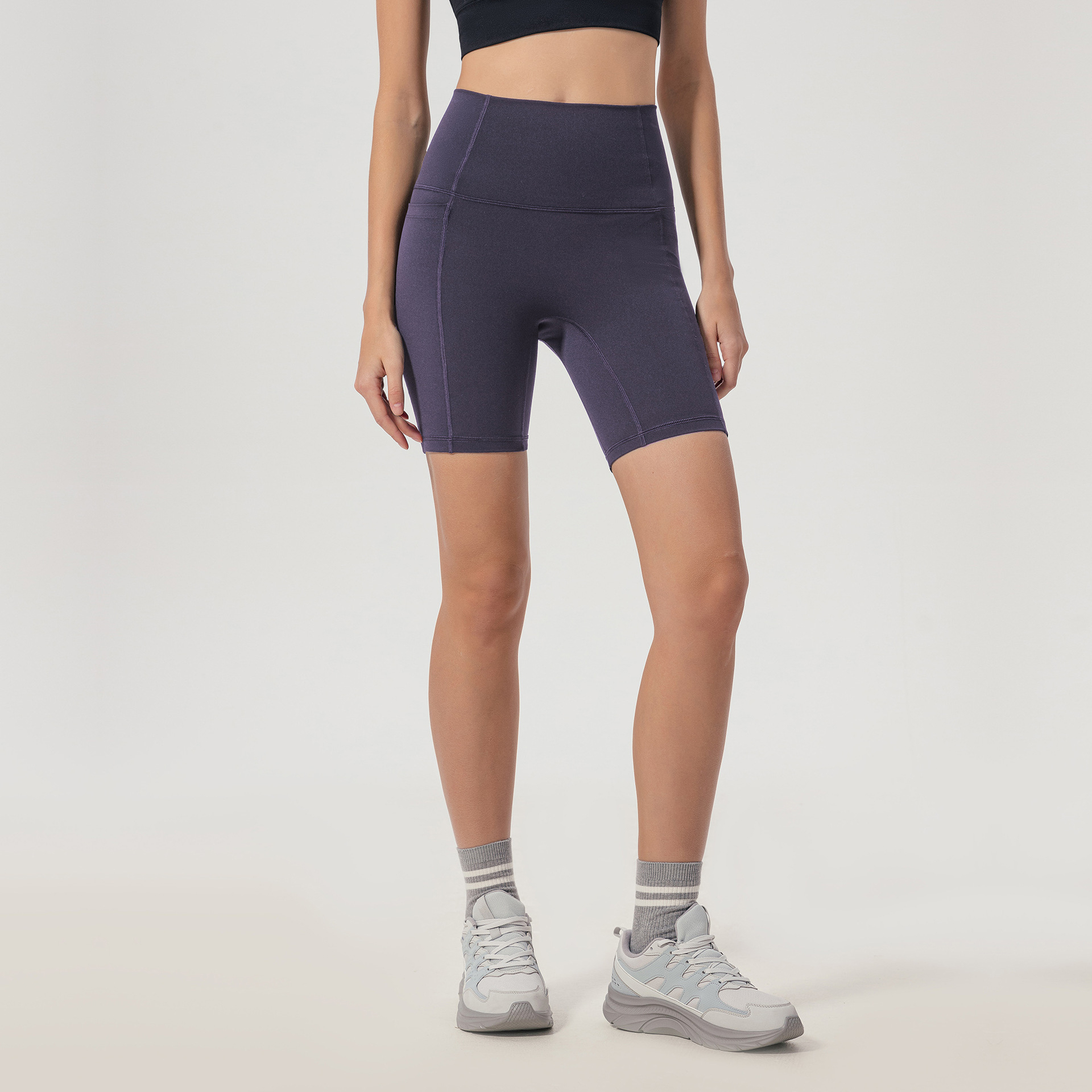 Nude Butt-lifting Fifth Pants Yoga Shorts D25035