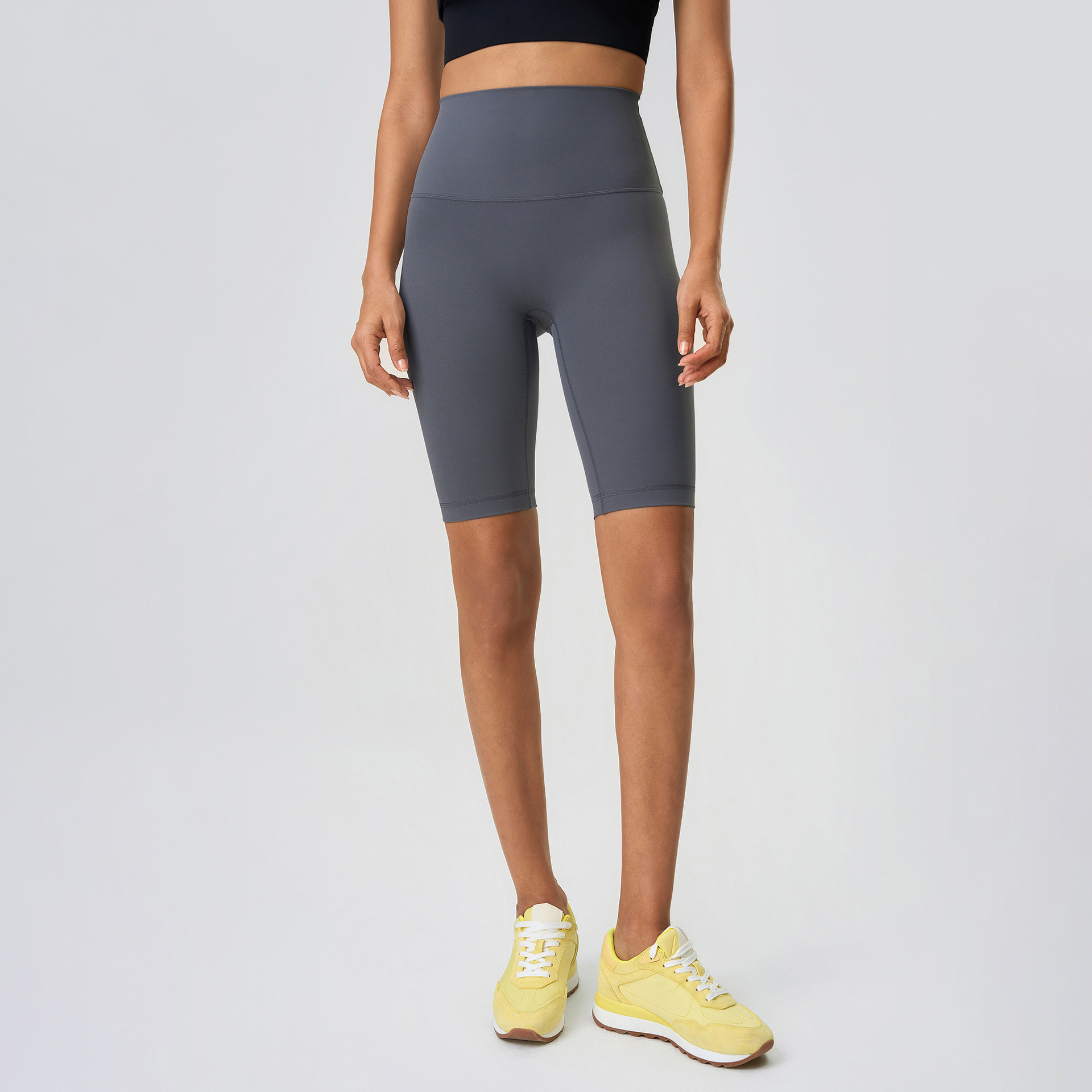 Nude Butt-lifting Fifth Pants Yoga Shorts D25086