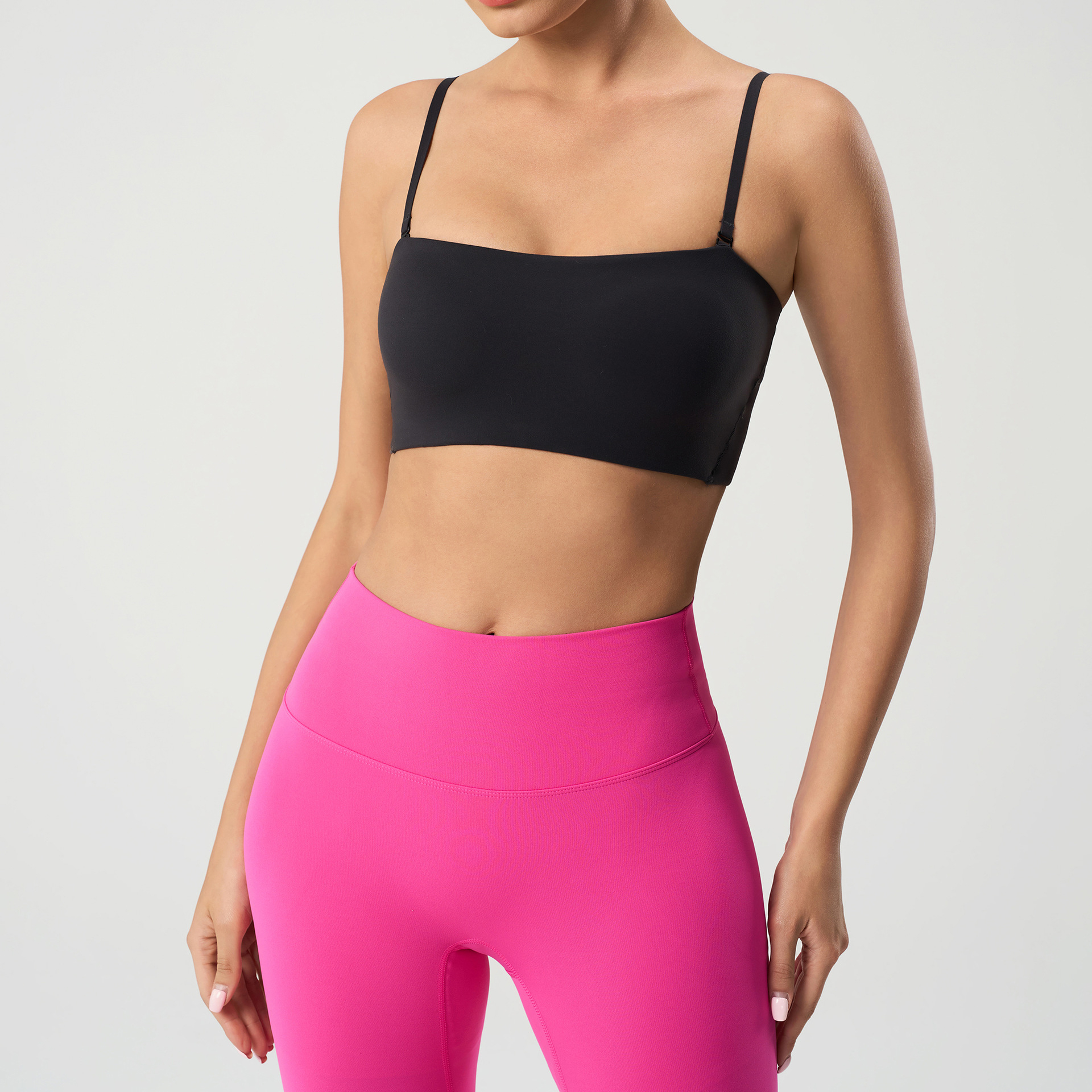U-neckline Sexy Solid Color Sports Bras DAW138