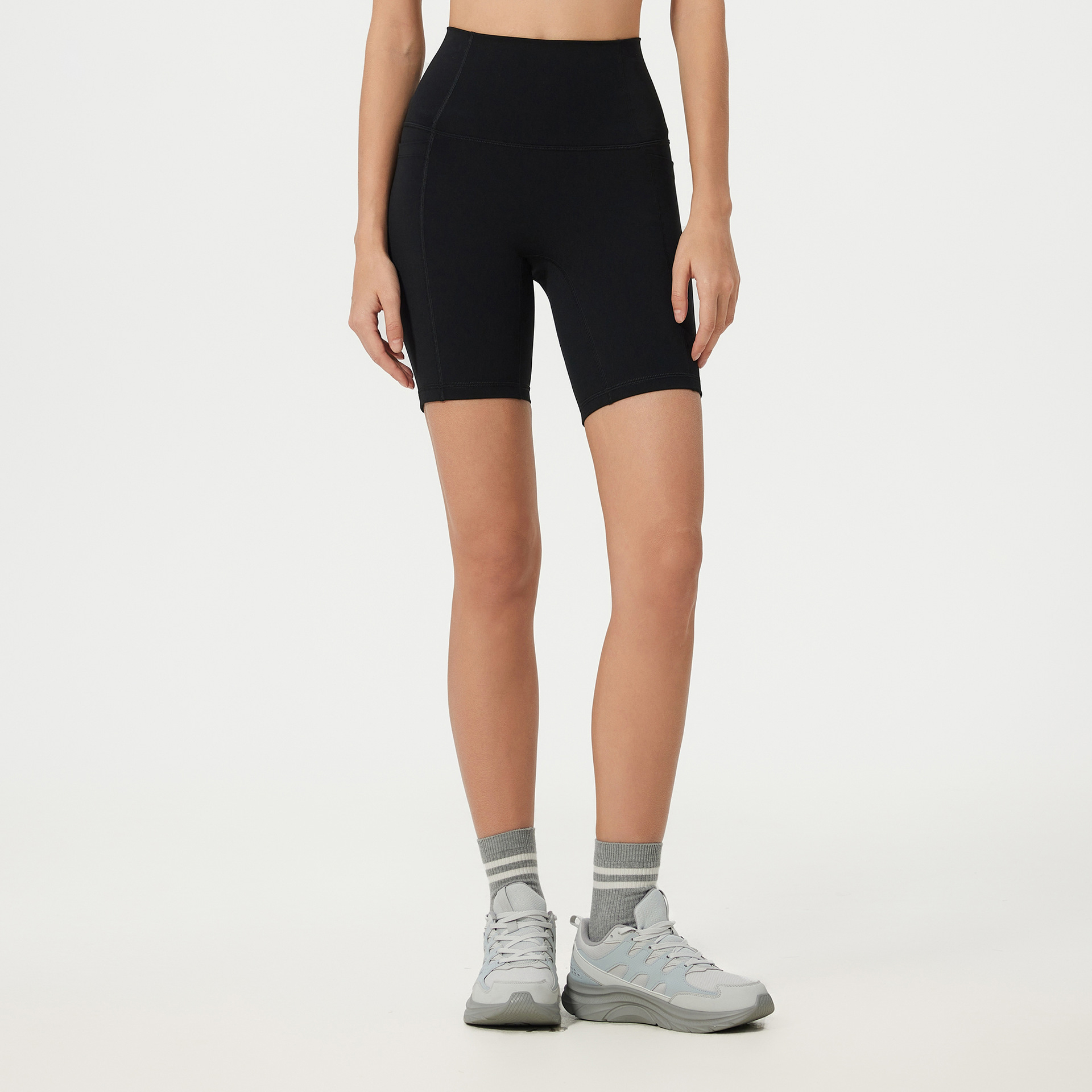 Nude Butt-lifting Fifth Pants Yoga Shorts D25035