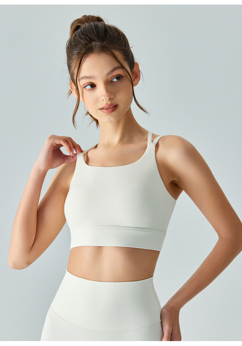  Fine Shoulder Strap  Integrated Support Sports Bra  DSB602 