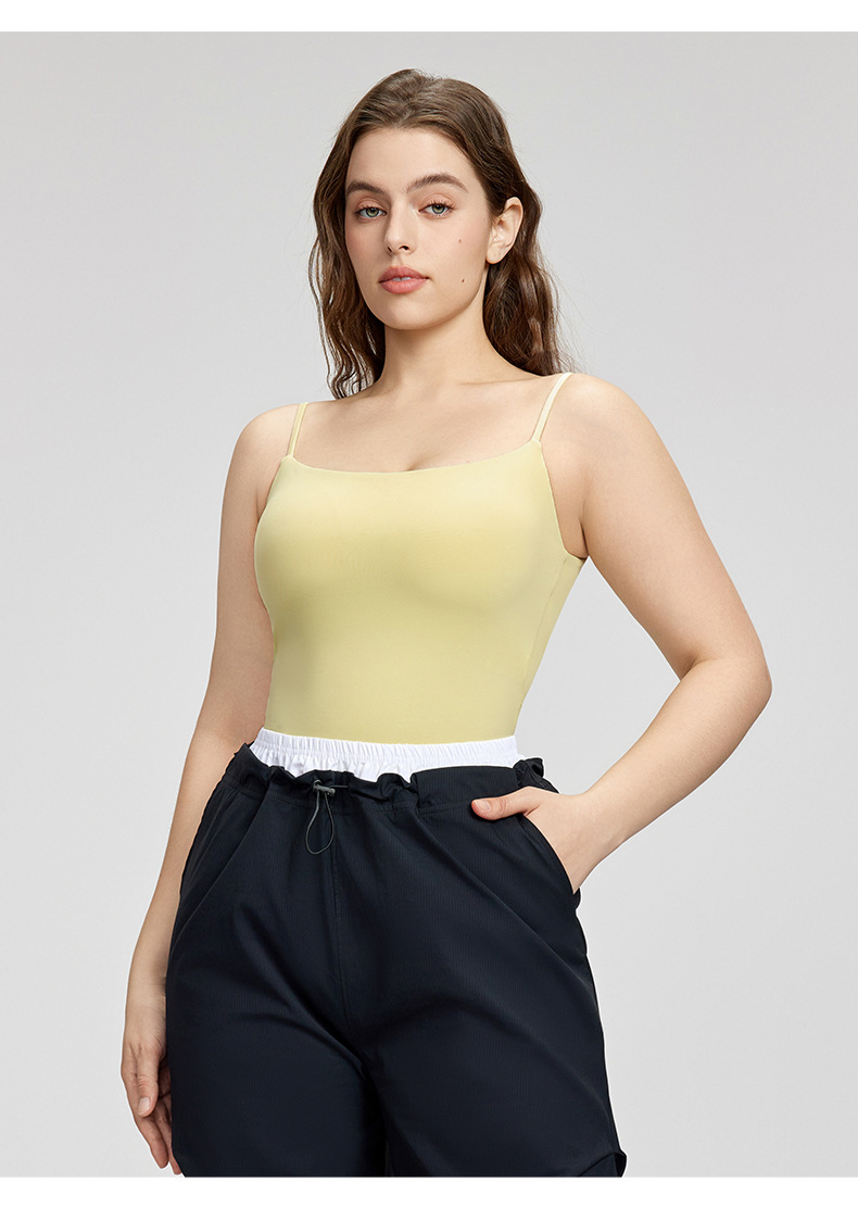 Plus-Size Padded Thin-Strap Fitness Top for Full-Busted Women  DWC215433 
