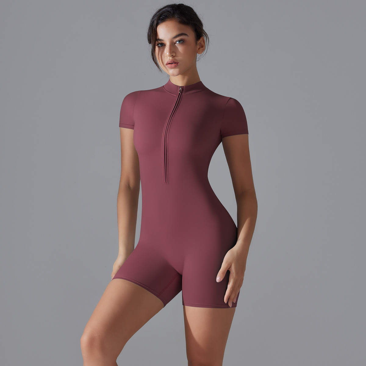 Stand Collar Half-Zipper Short-Sleeve Fitness Romper 6657