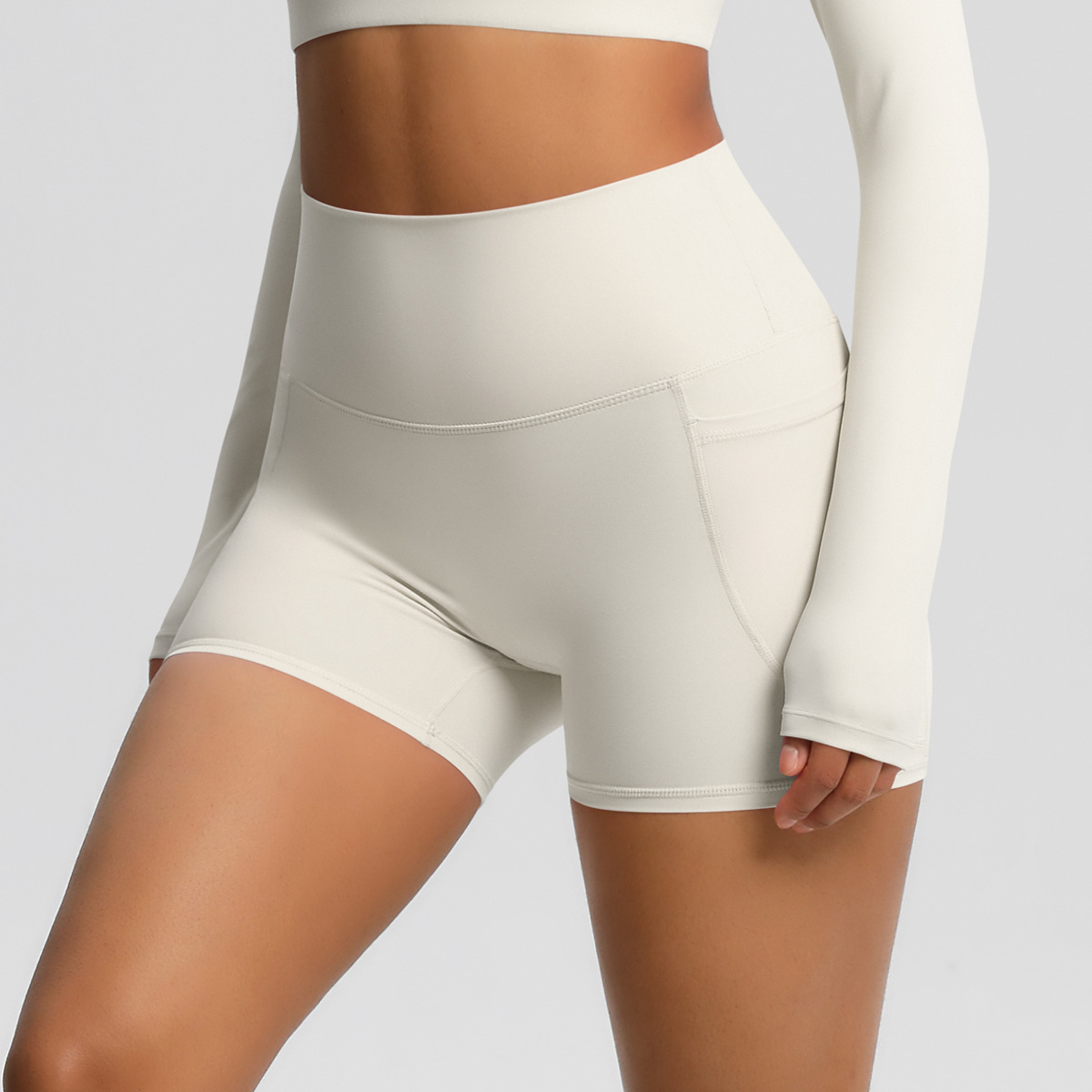 Naked-feeling High-waisted Yoga Shorts with Pockets 7109