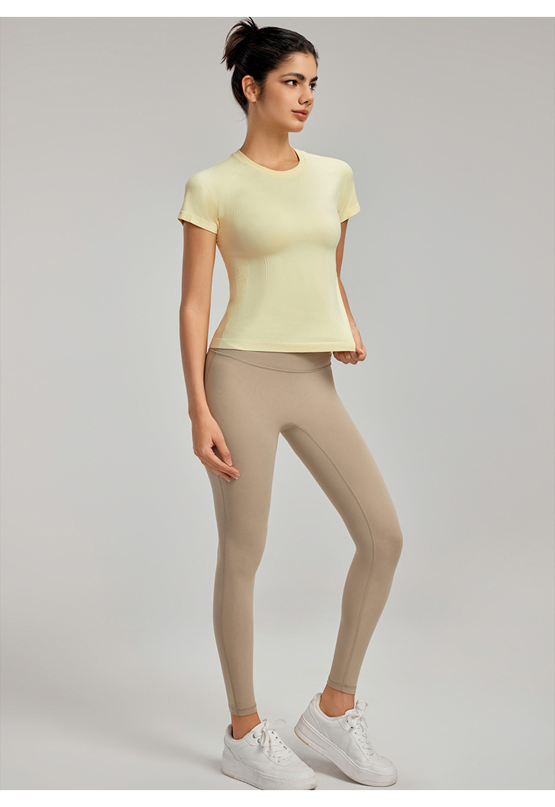 Breathable Short-Sleeved Fitness Top for Outdoor Running DWY115015