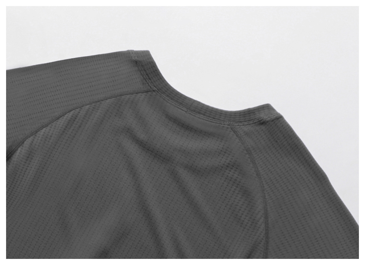 Slim Fit Men's Seamless Short  Sleeves 1058