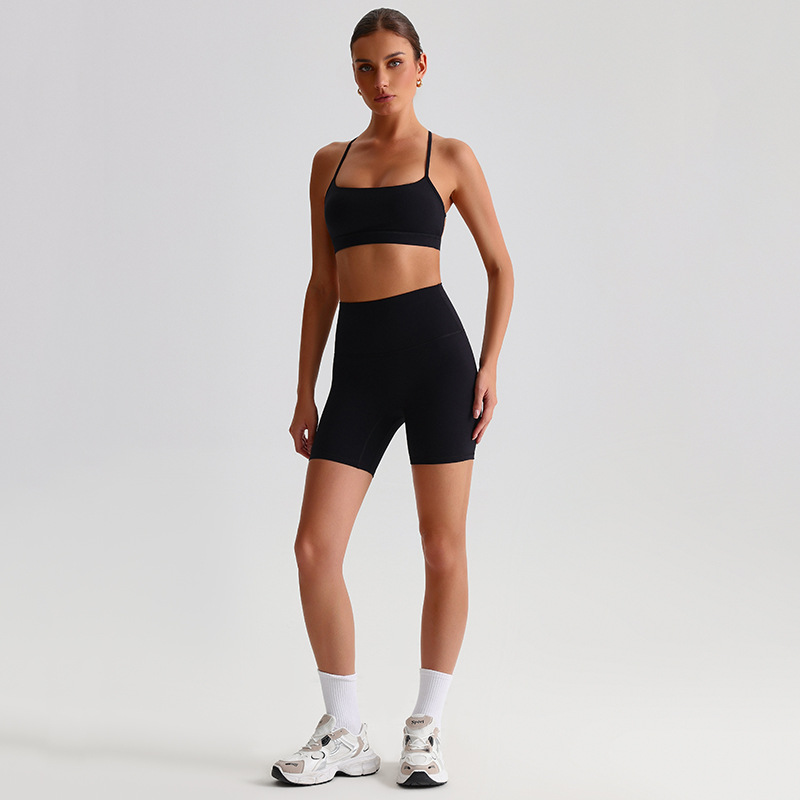 Yoga Suit For Women Casual Sports shorts three-quarter length shorts And Tight-fitting Nude Yoga Bra SKL-LQ5639