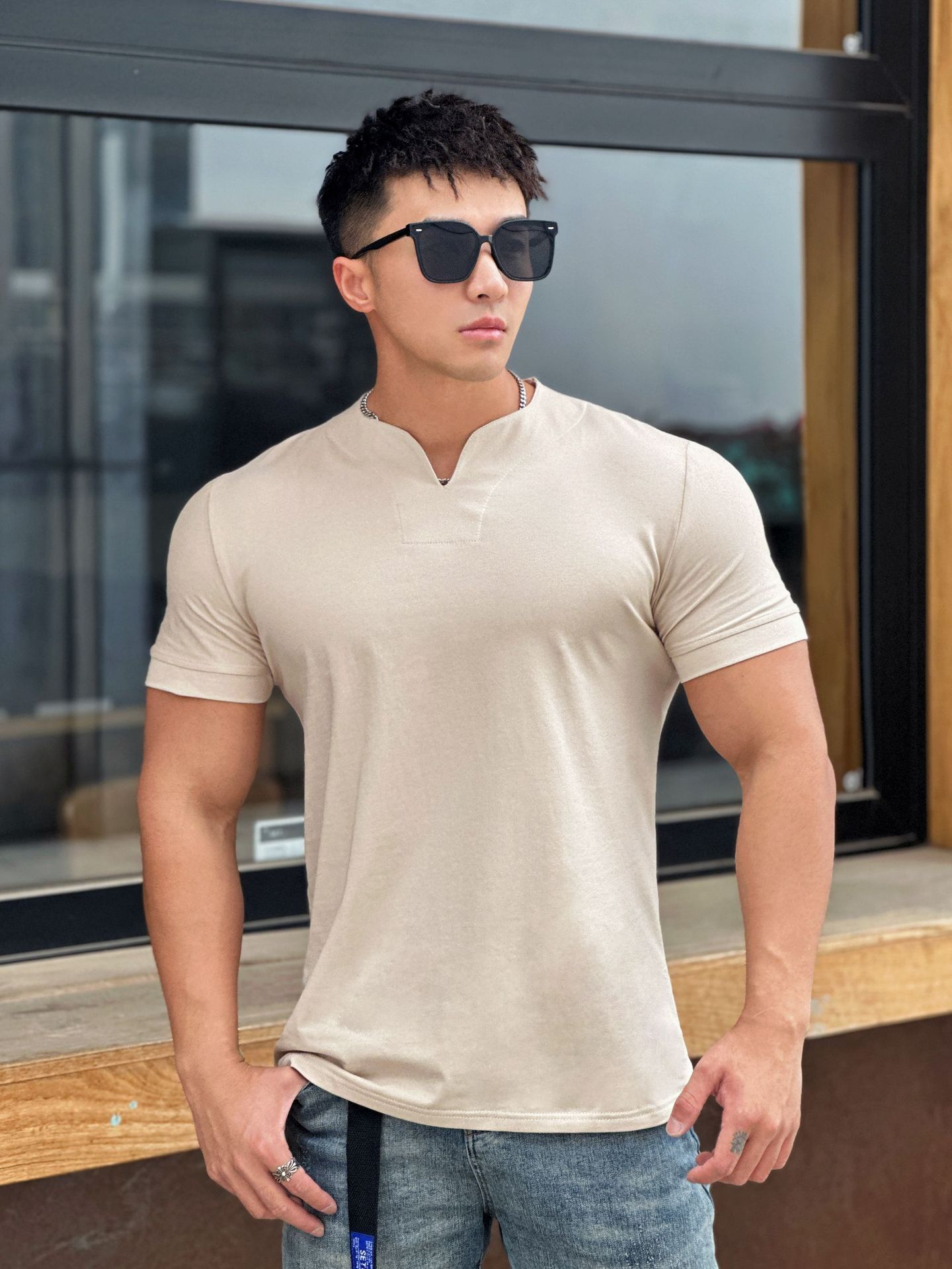 Men's Loose V-Neck Short-Sleeve T-Shirt V100