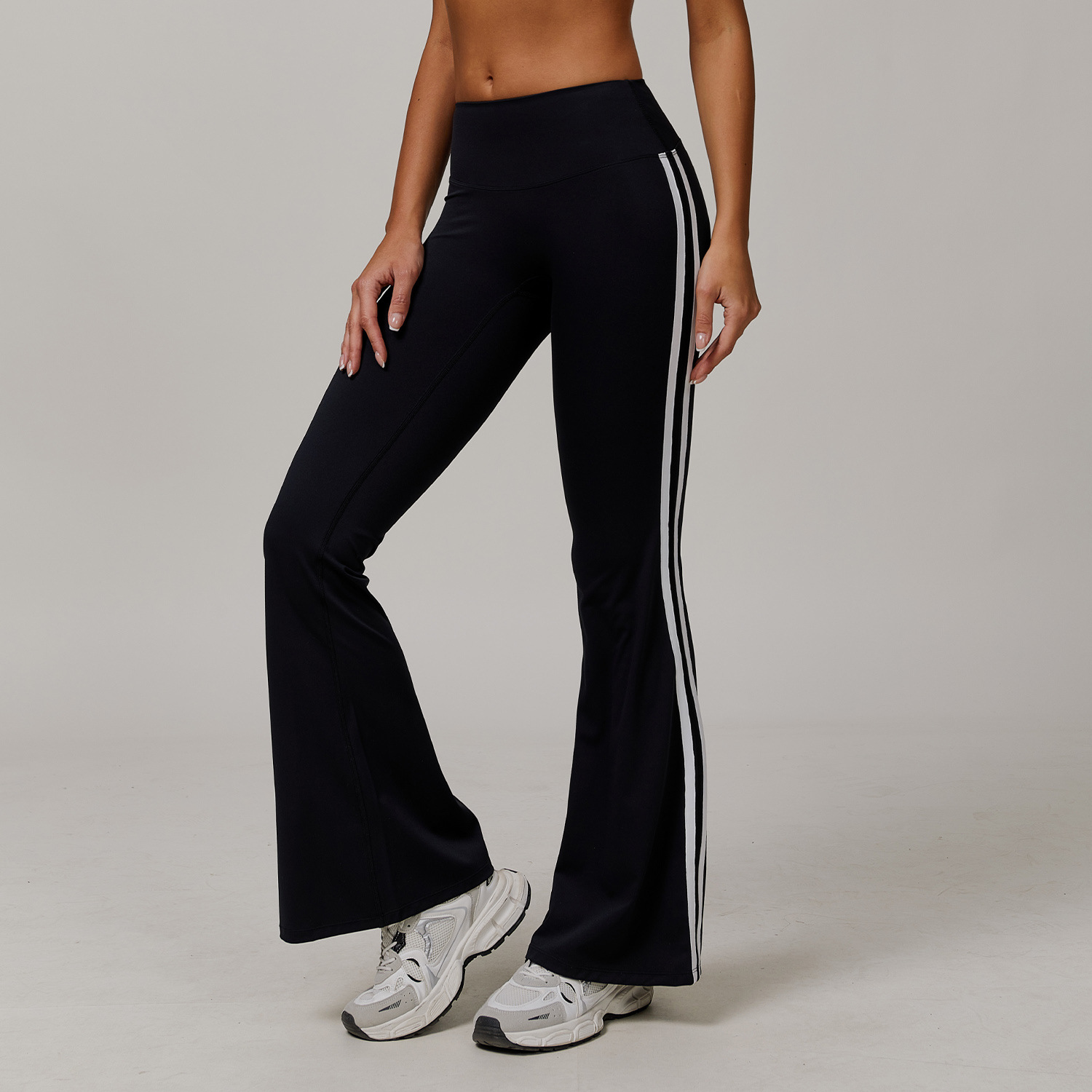 Naked feeling Fitness Flared Pants 3020