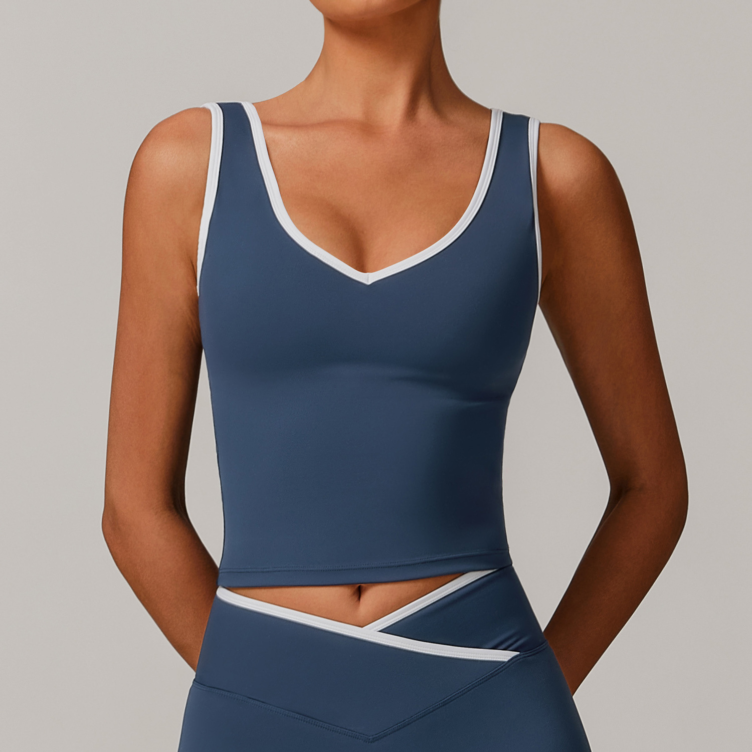 Soft Fabric Contrast Binding Yoga Vest 8843
