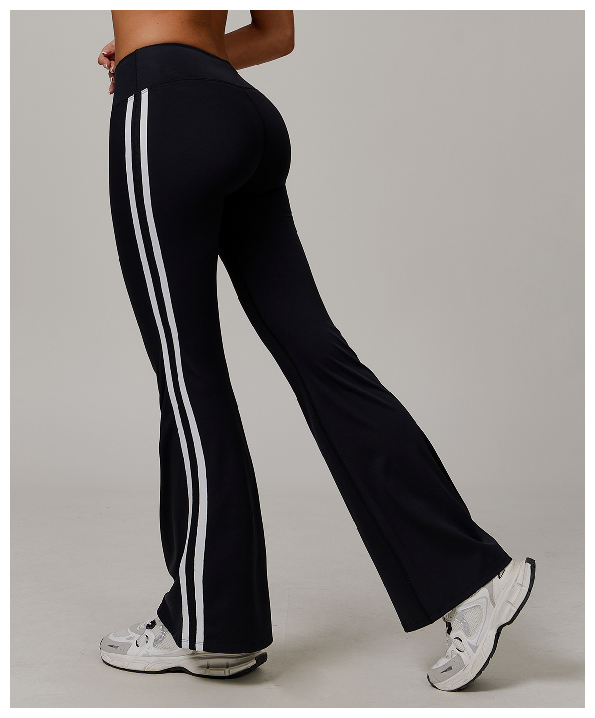Naked feeling Fitness Flared Pants 3020