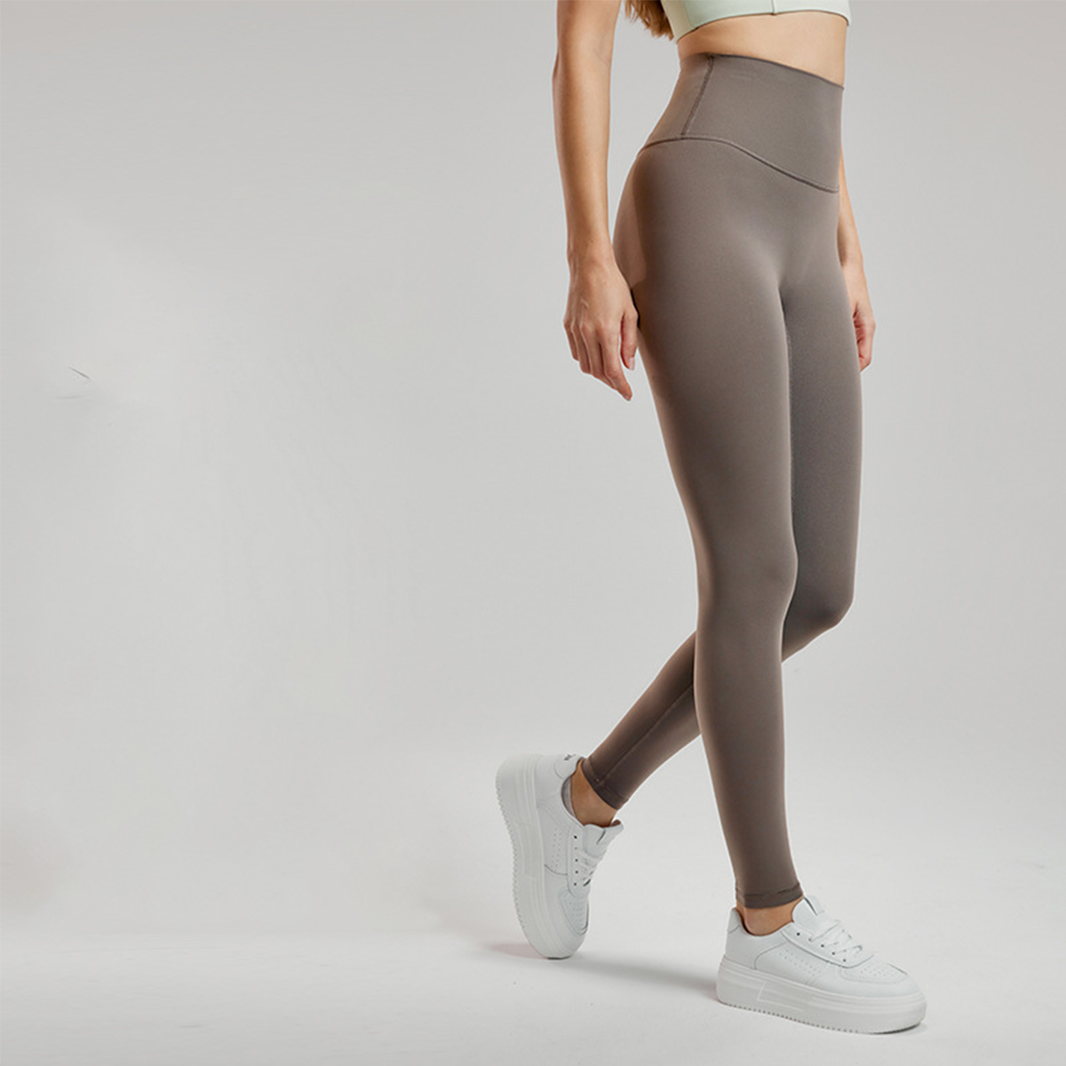  High-Waisted Butt-Lifting Yoga Pants with Invisible Pockets DWUS124124