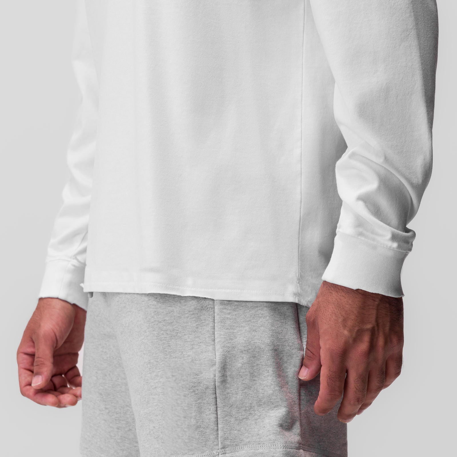 Men's Loose Fit Round Neck Long Sleeve Top CX817