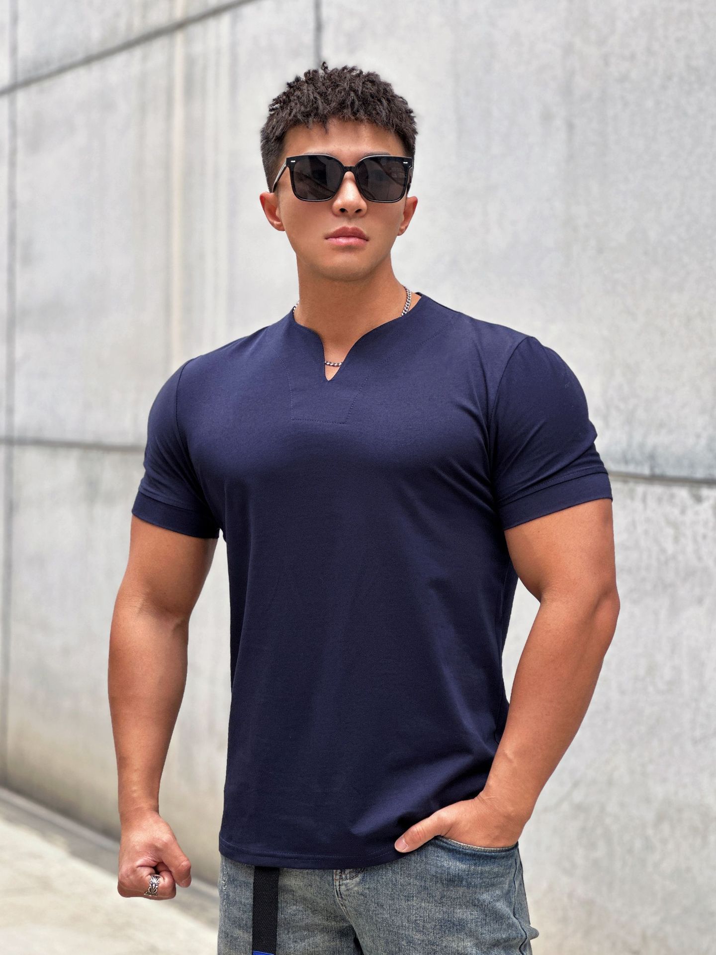 Men's Loose V-Neck Short-Sleeve T-Shirt V100