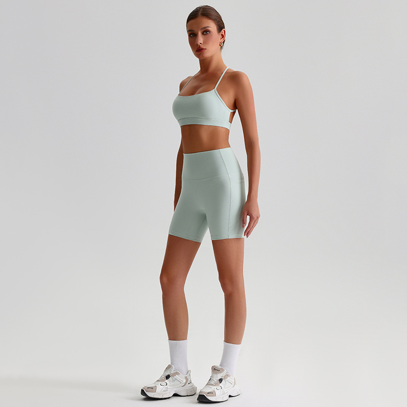 Yoga Suit For Women Casual Sports shorts three-quarter length shorts And Tight-fitting Nude Yoga Bra SKL-LQ5639