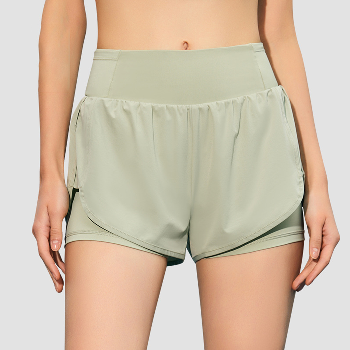 Three-Pocket Breathable Quick-Dry Sports Shorts DSS562