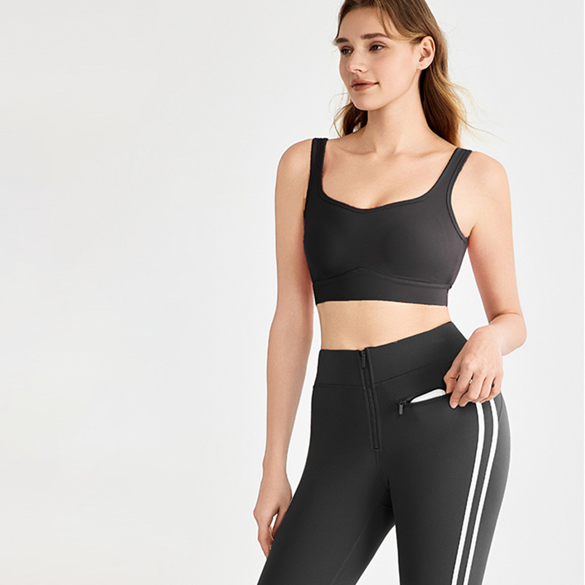 LYCRA Naked-Sensation Sports Bra DWB115427