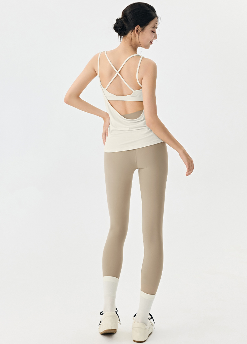 Solid Color Backless Yoga Tank Top with Built-in Chest Pads  DWC115533