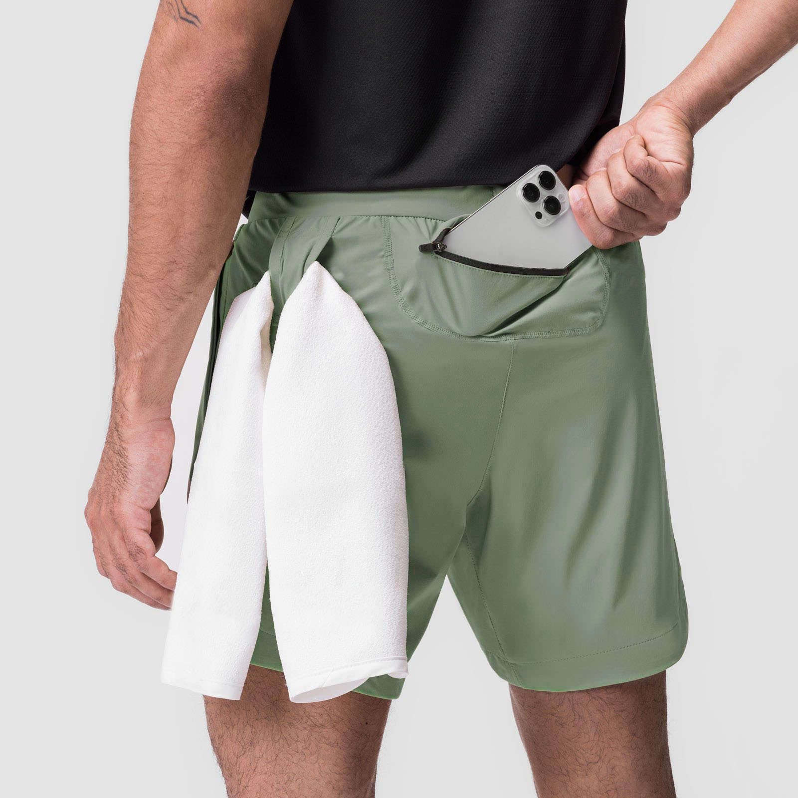 Men's Sports Shorts with Back Zipper Pockets DK112