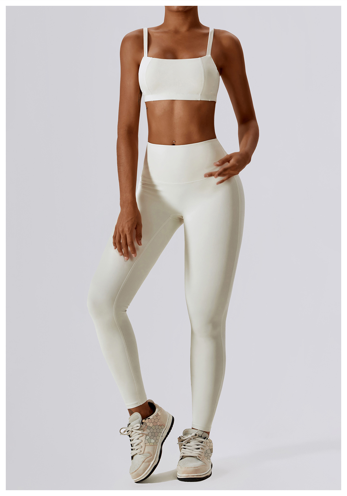 Soft Fabric Double Straps Scrunch Yoga Sets 8260