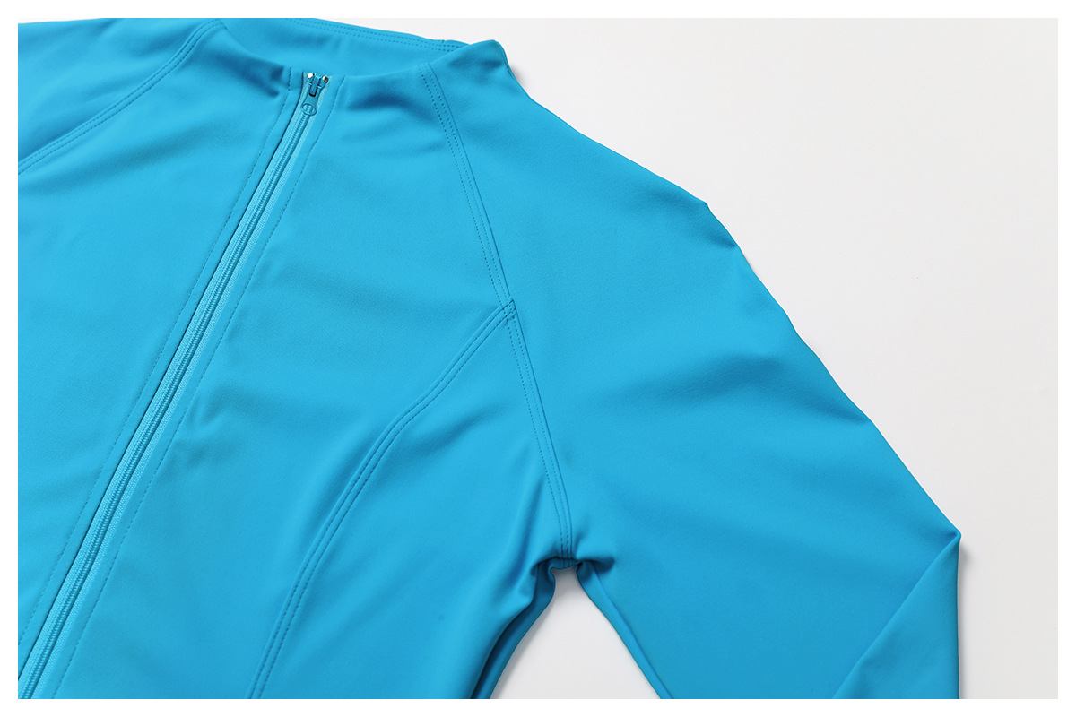 Soft Fabric Twist Pleats Flare Yoga Outerwear Sets 9141