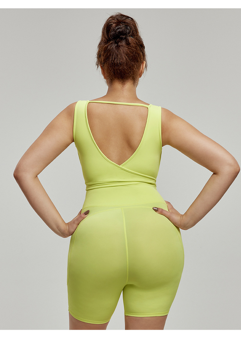 Plus-Size Cross-Back Yoga Tank Top DWB215029