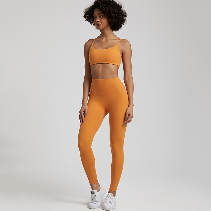 Halter Bra Vest Peach-shaped Buttocks Yoga Wear Shorts Set SKL-LQ3359