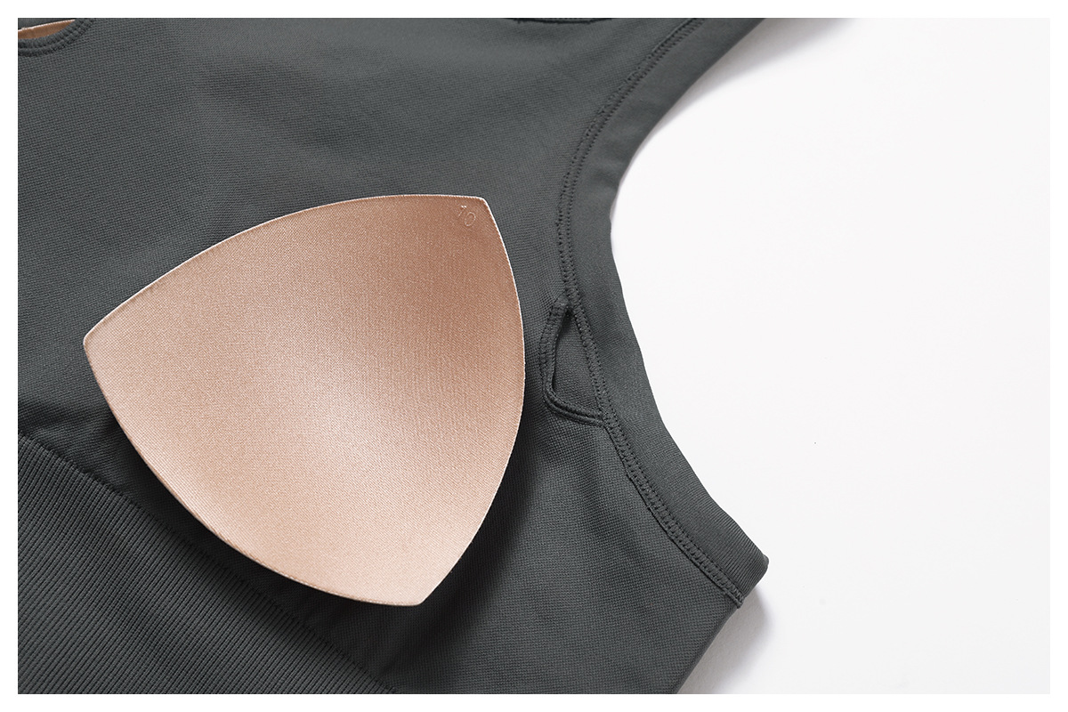  Seamless  Vest and Shorts Yoga Set 7725