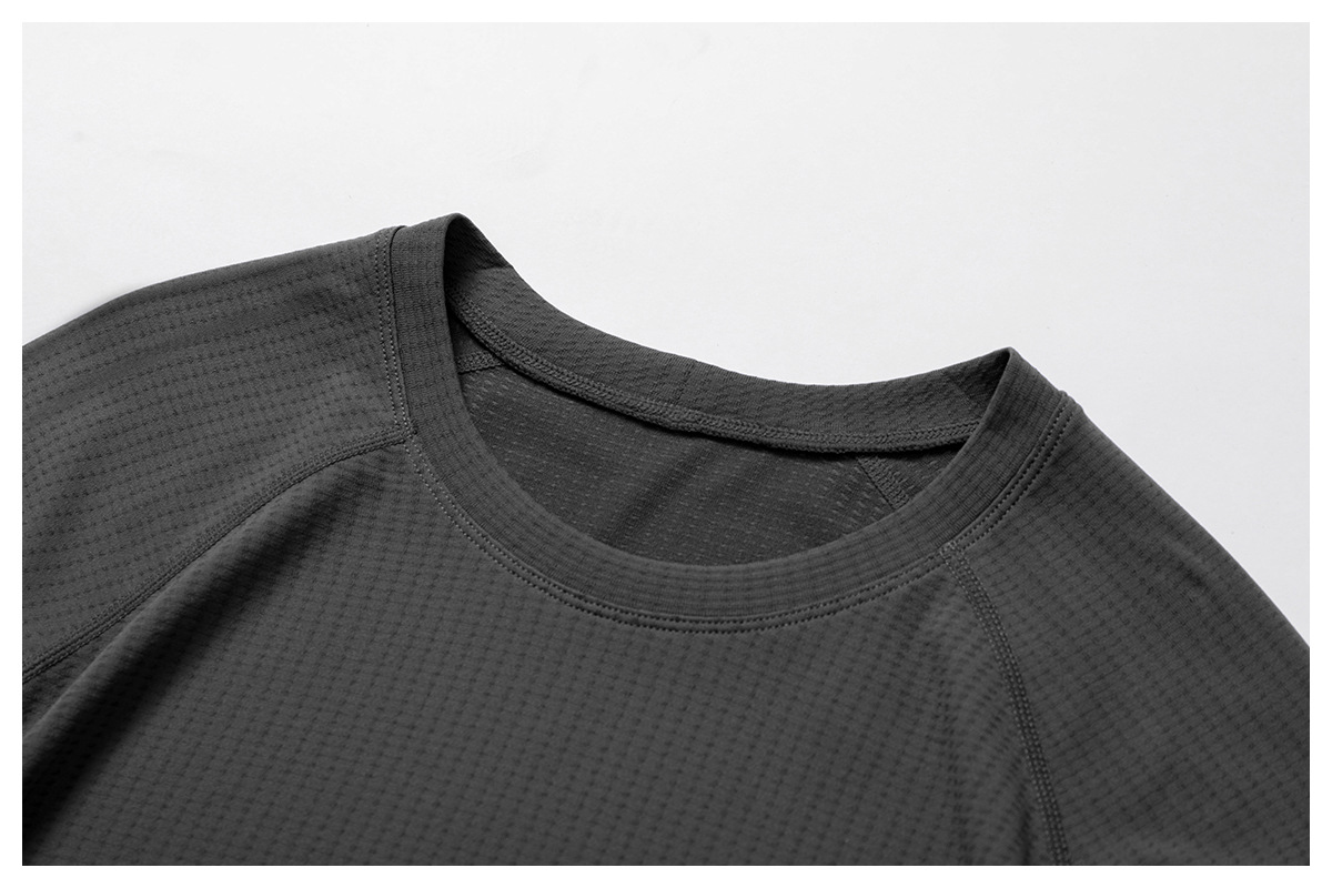 Slim Fit Men's Seamless Short  Sleeves 1058