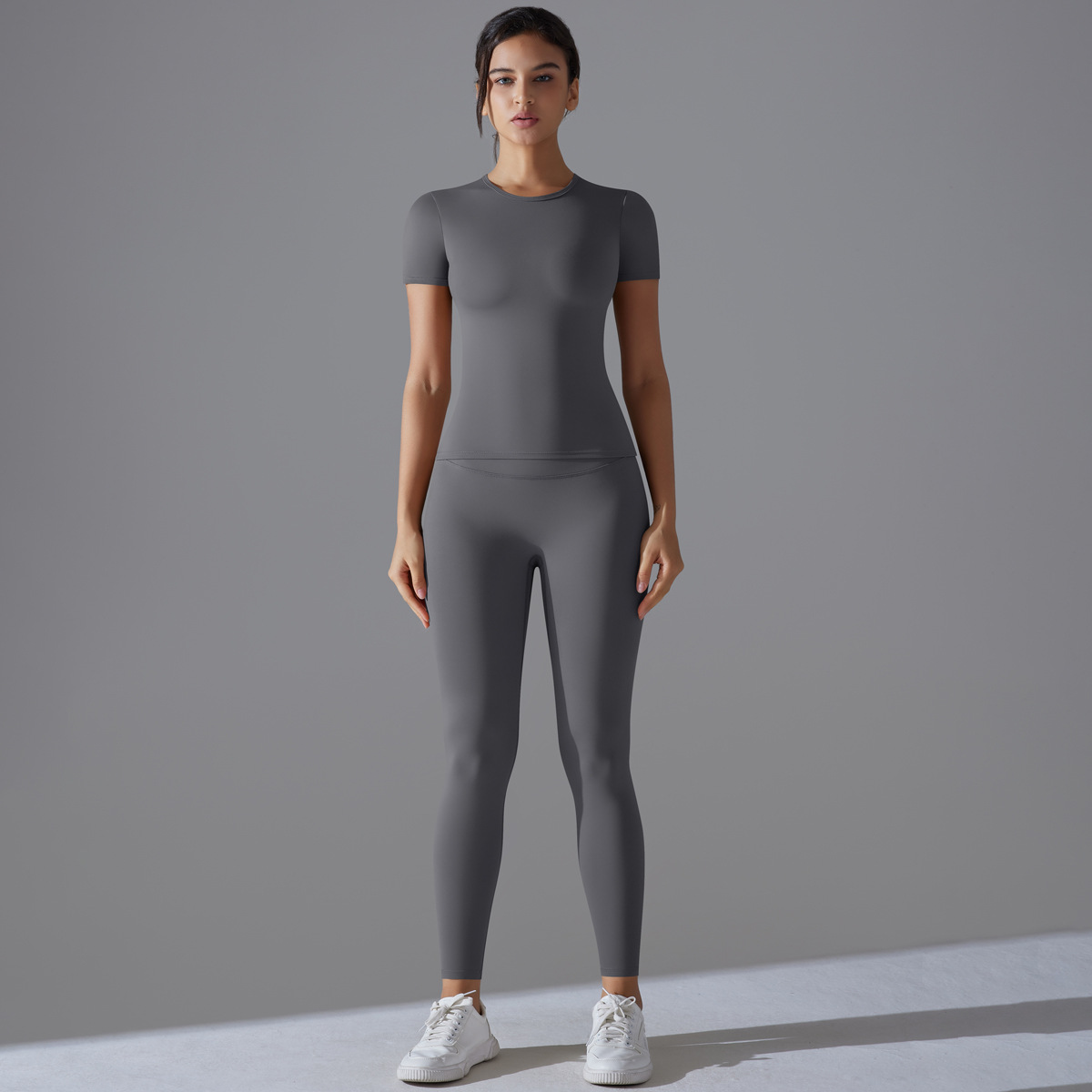  Tight Short-Sleeve Yoga Wear Set 6618