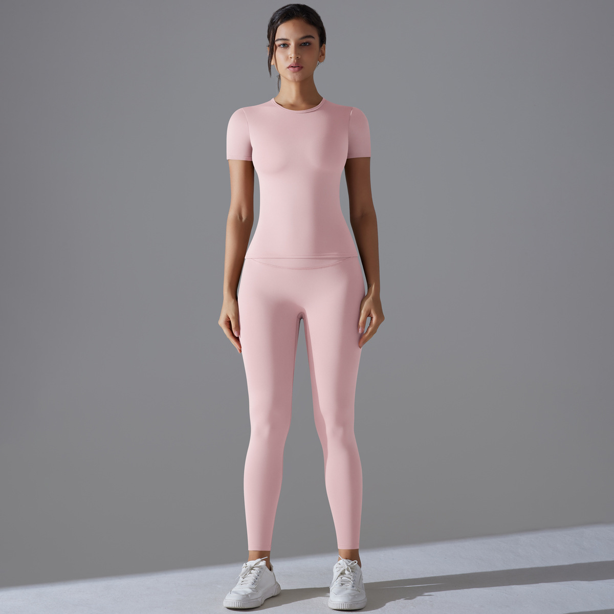  Tight Short-Sleeve Yoga Wear Set 6618