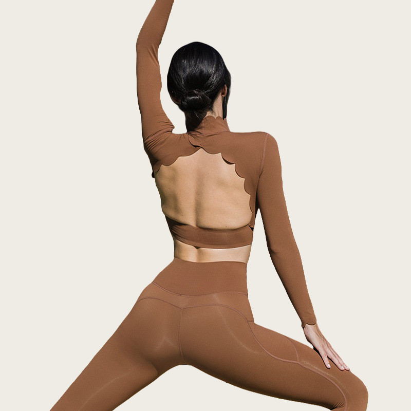 Shell Lace Open-Back Long-Sleeve Yoga Top with Built-in Bra SKL-FNK8811