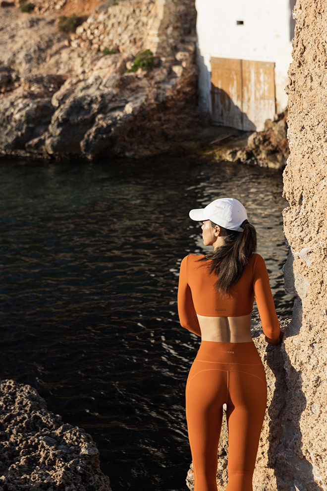 Twist-Front Long-Sleeve Yoga Bra and Split-Leg Pants Activewear Set SKL-FNK8836