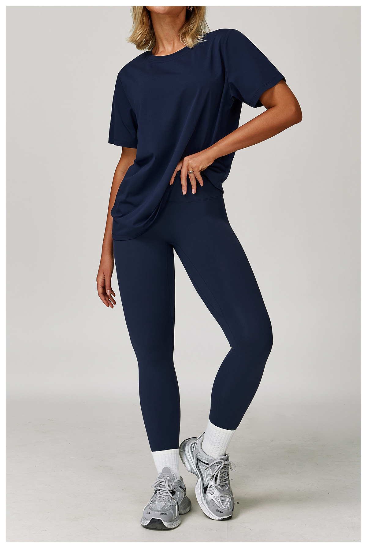 Women's Round Neck Athletic Short Sleeve T-Shirt 4503
