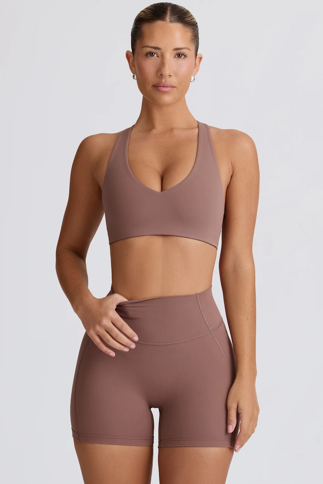 Heart-Shaped Yoga Set with High-Waisted Shorts and Colorblock Design 2-Piece Set SKL-FNK25118