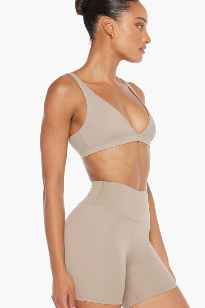 Slimming High-Waisted Ankle-Length Yoga Set with Push-Up Supportive Sports Bra and Racerback Design SKL-FNK202316