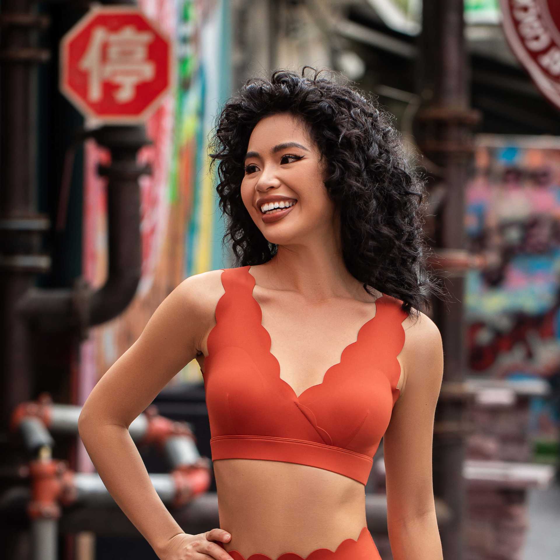 V-Neck Lace Trim Tank Top with Padded Shockproof Sports Bra SKL-FNK202410