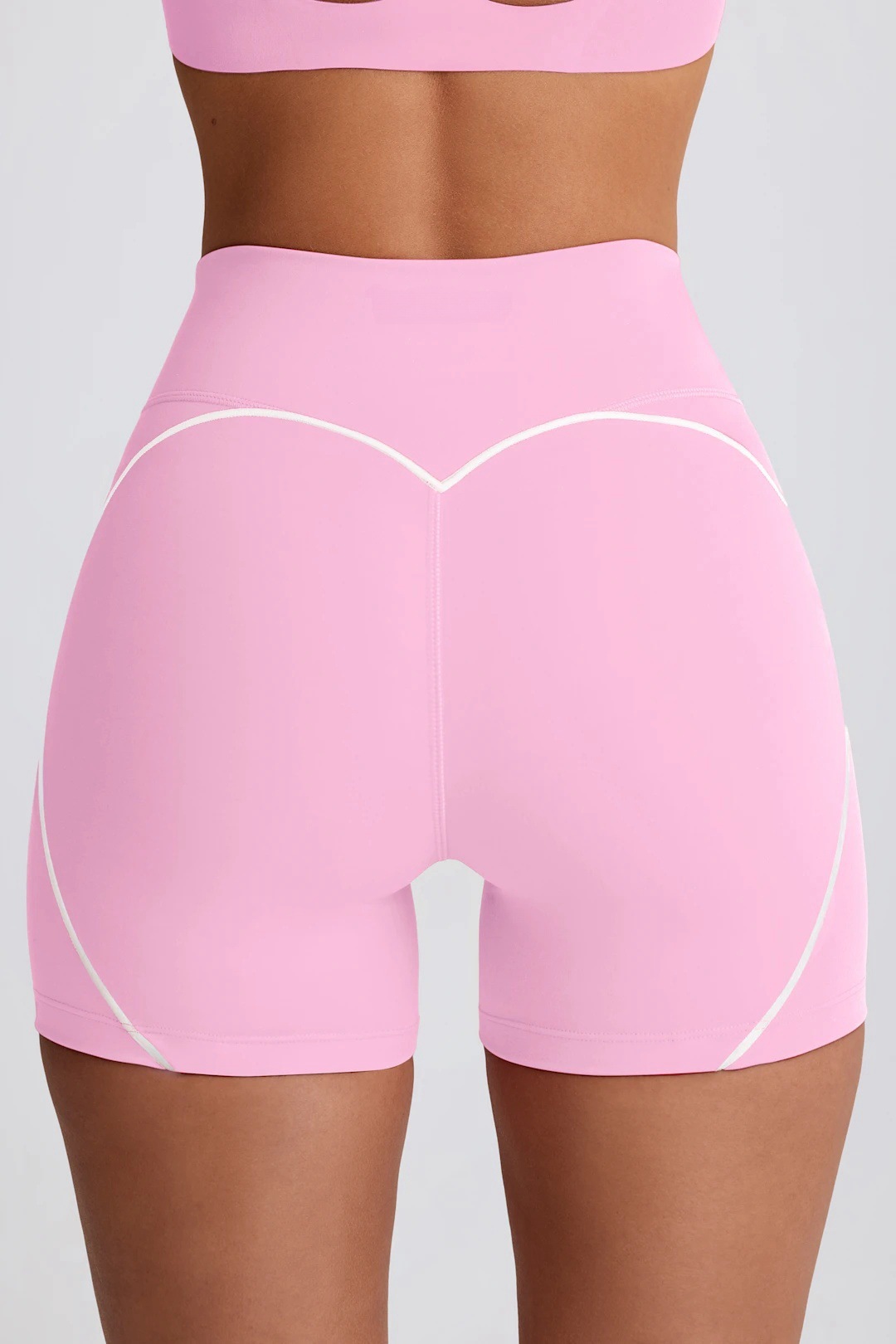  Heart-Shaped Yoga Set with High-Waisted Shorts and Colorblock Design 2-Piece Set SKL-FNK25118