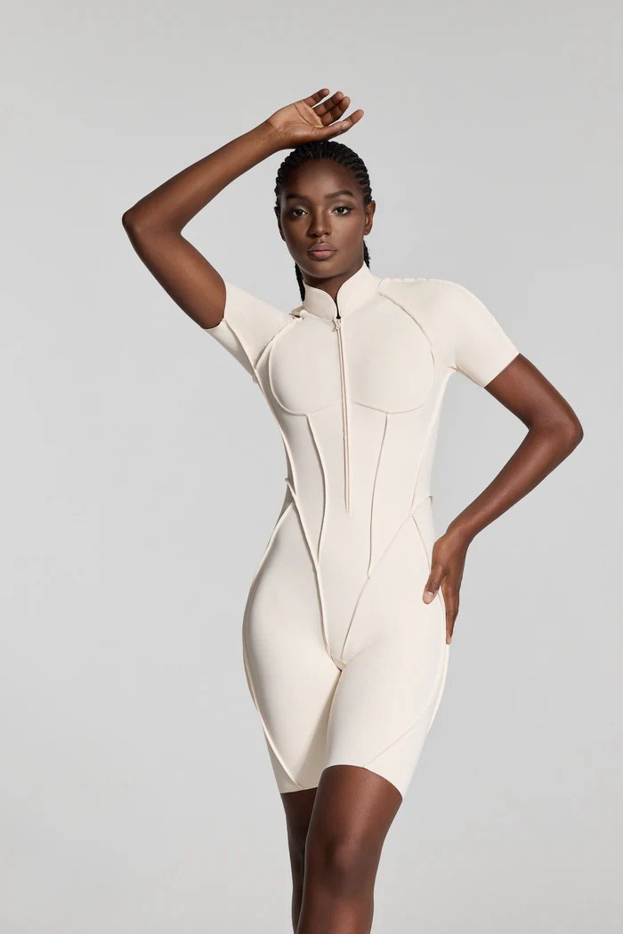Comfortable Slim Fit Open-Back Short Length Yoga Jumpsuit with Built-in Bra SKL-FNK25129