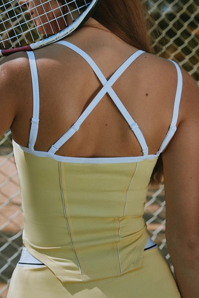 Comfortable Back Cutout Tank Top Yoga Shirt with Built-in Bra SKL-FNK25136