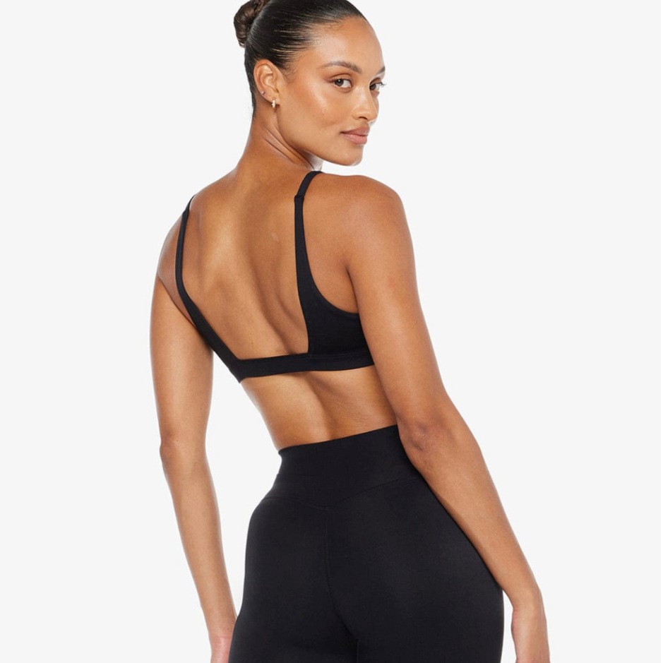 Slimming High-Waisted Ankle-Length Yoga Set with Push-Up Supportive Sports Bra and Racerback Design SKL-FNK202316