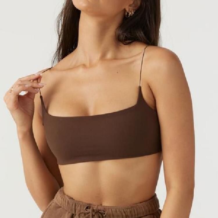 Minimalist Thin-Strap Sports Bra with Open-Back Design for Yoga SKL-FNK66097