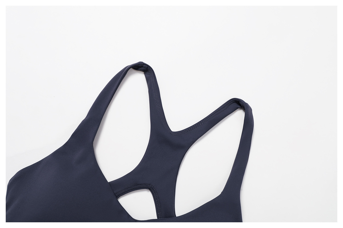 Hollow-Out Back Fitted Yoga Bra 2029