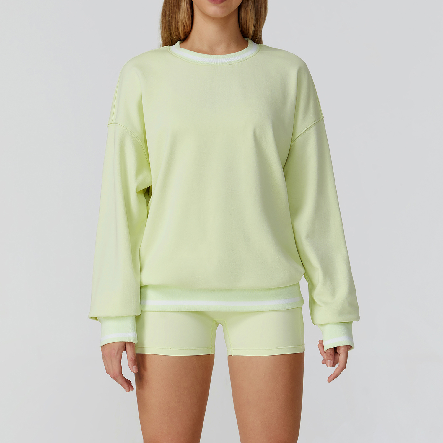Loose Crew Neck Long-Sleeve Sweatshirt 7028